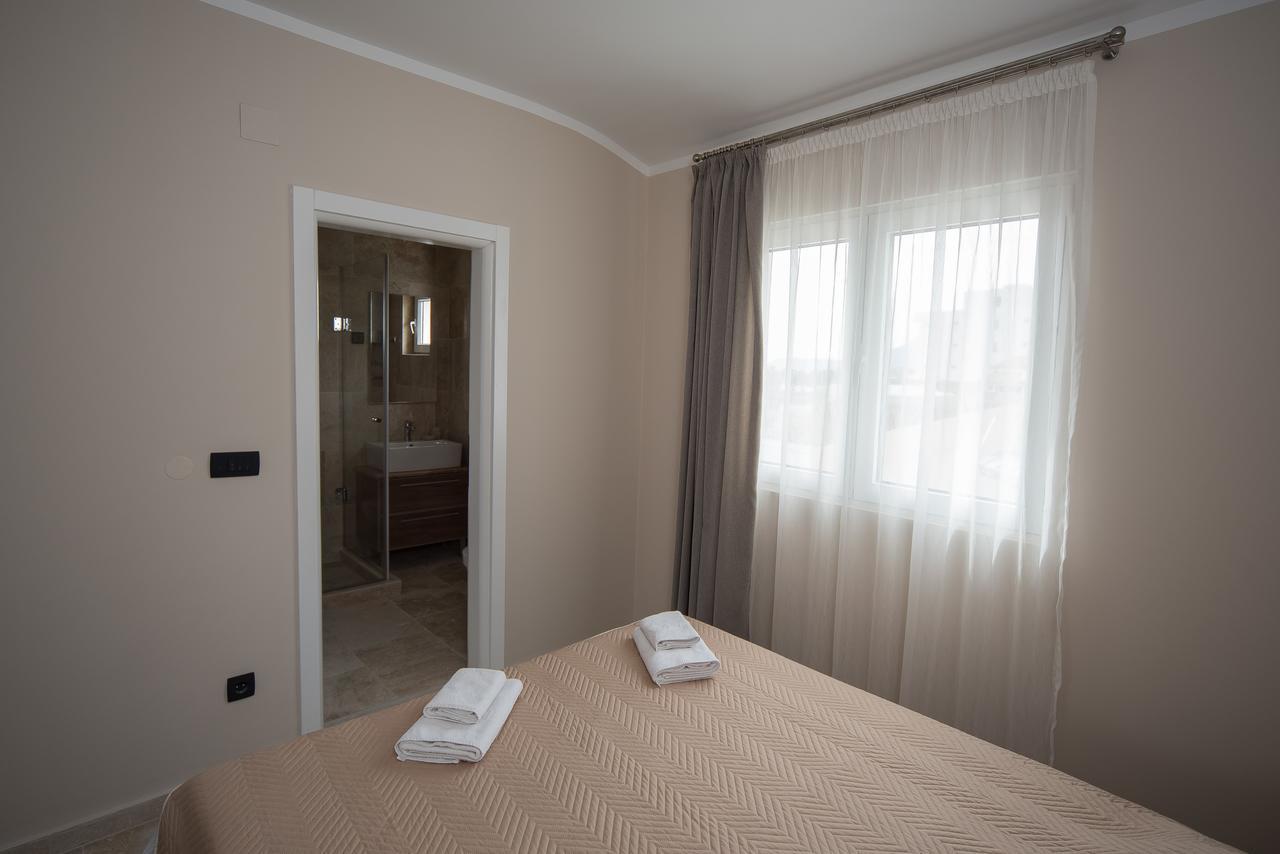 Apartments Vila Monegro Bar Esterno foto
